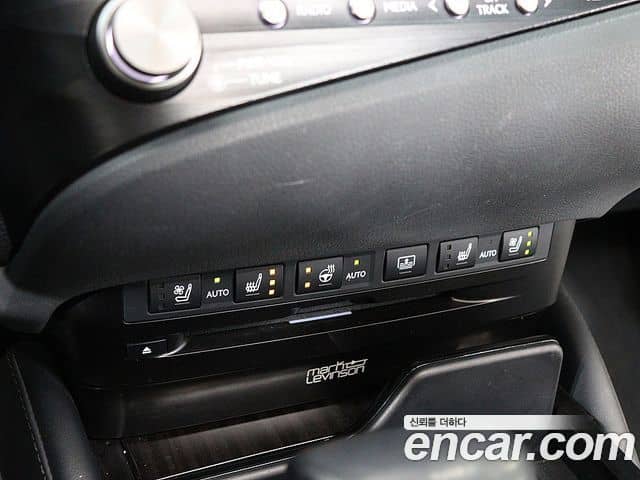 Lexus ES300h, 2021