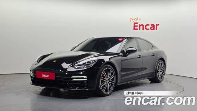 Porsche Panamera, 2023