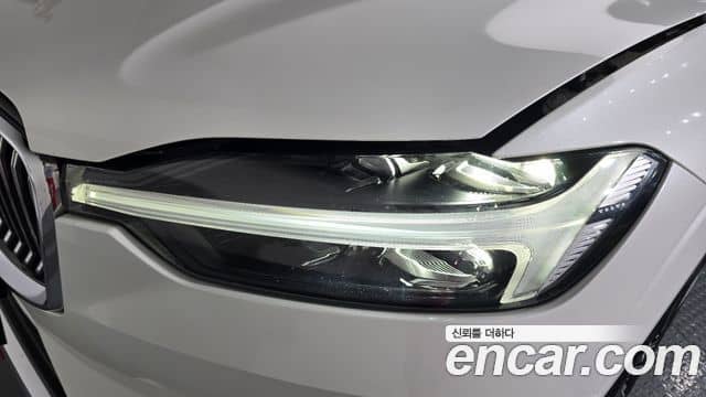 Volvo XC60, 2022
