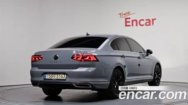 Volkswagen Passat GT, 2022