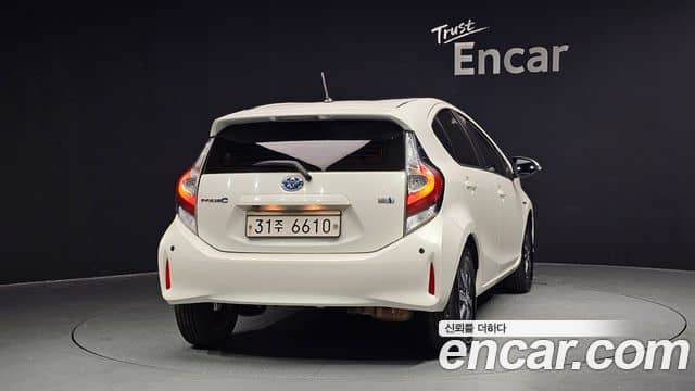 Toyota Prius C, 2018