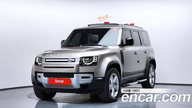 Land Rover Defender, 2022