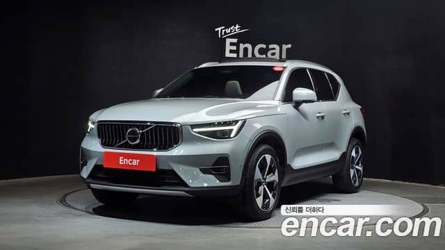 Volvo XC40, 2024