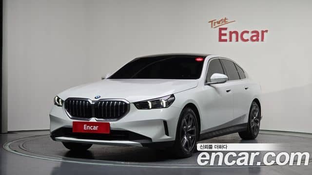 BMW 5 Series, 2023