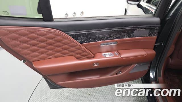 Genesis G90, 2022