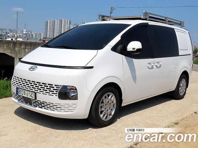 Hyundai Staria, 2022