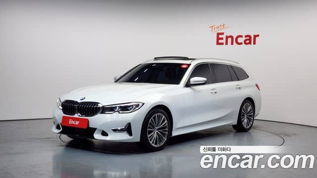 BMW 3 Series, 2022