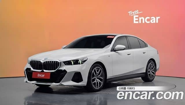 BMW 5 Series, 2025