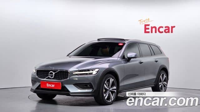 Volvo V60 Cross Country, 2020