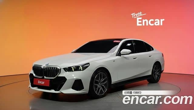 BMW 5 Series, 2024