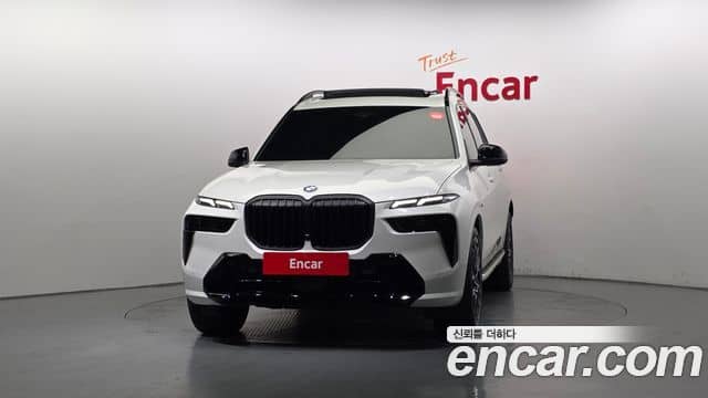 BMW X7, 2025