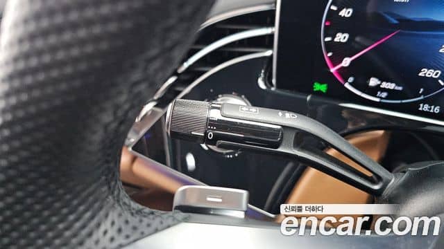Mercedes-Benz E-Class, 2025