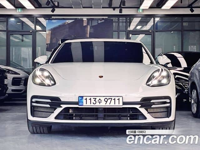 Porsche Panamera, 2021