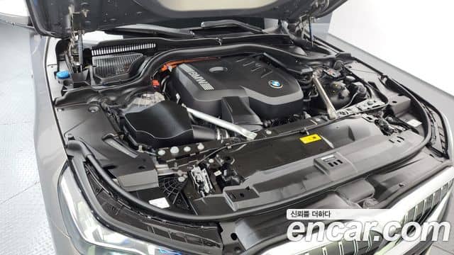 BMW 5 Series, 2025