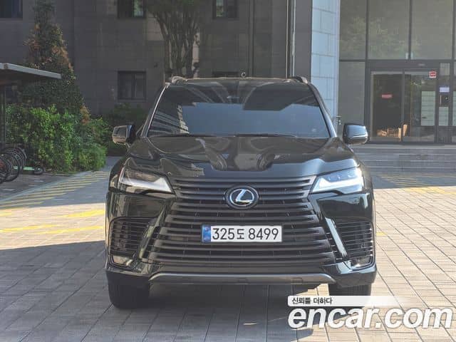Lexus LX, 2025