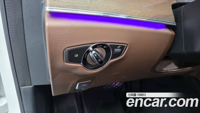 Mercedes-Benz E-Class, 2023