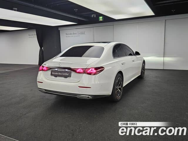 Mercedes-Benz E-Class, 2026