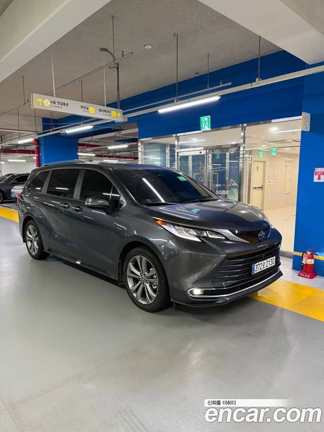 Toyota Sienna, 2025
