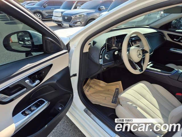 Mercedes-Benz E-Class, 2025