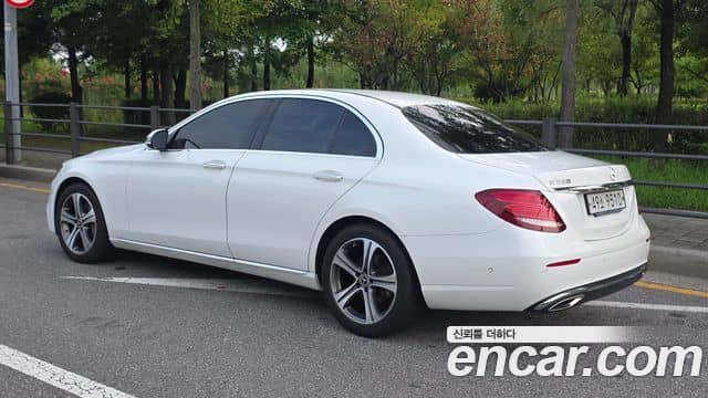 Mercedes-Benz E-Class, 2019