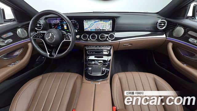 Mercedes-Benz E-Class, 2022