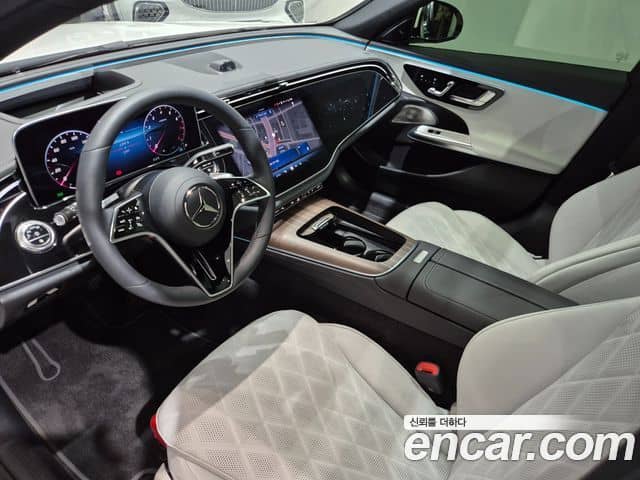 Mercedes-Benz E-Class, 2026