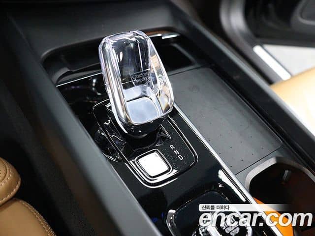 Volvo XC60, 2024