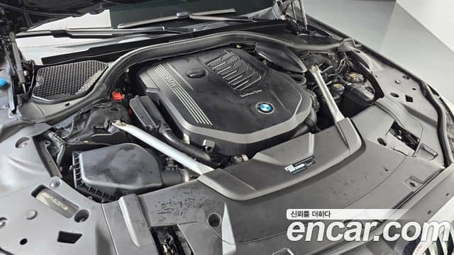 BMW 7 Series, 2019