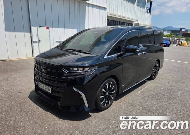 Toyota Alphard, 2024