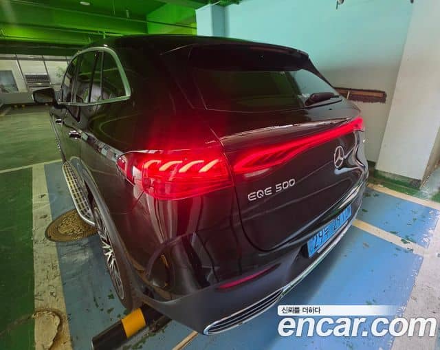 Mercedes-Benz EQE SUV, 2023
