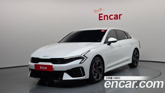 Kia K5, 2025