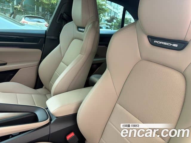 Porsche Macan EV, 2025