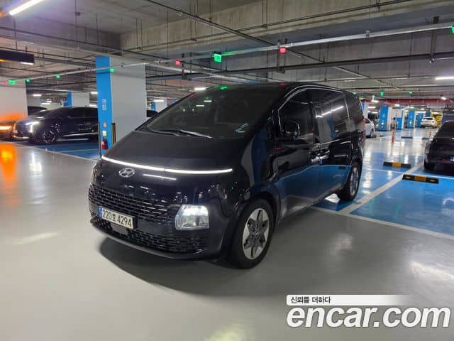 Hyundai Staria, 2023