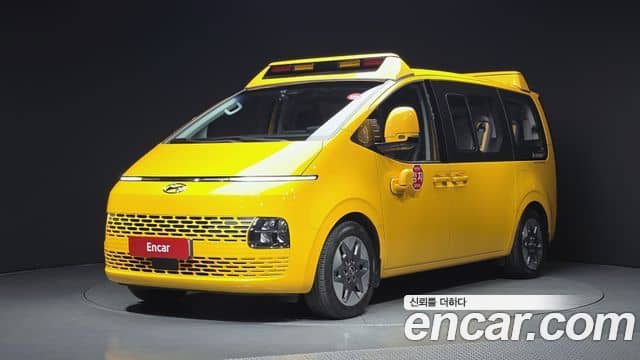 Hyundai Staria, 2022