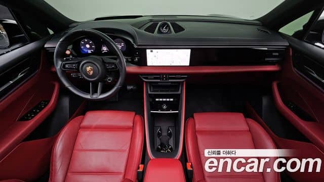 Porsche Macan EV, 2025