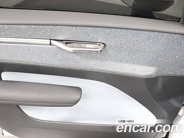 Volvo EX30, 2025
