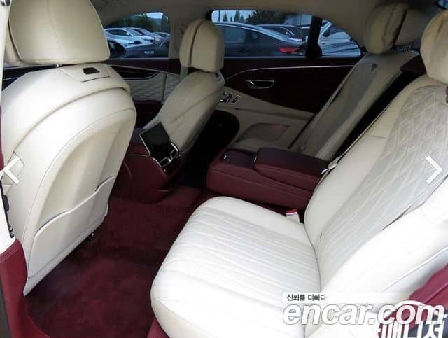 Bentley Flying Spur, 2022