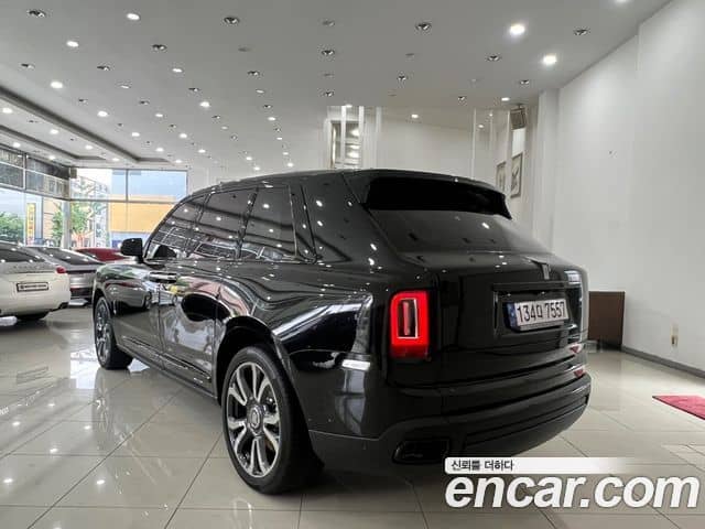 Rolls-Royce Cullinan, 2023