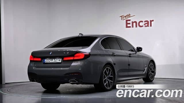 BMW 5 Series, 2022