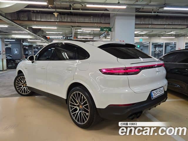 Porsche Cayenne, 2022