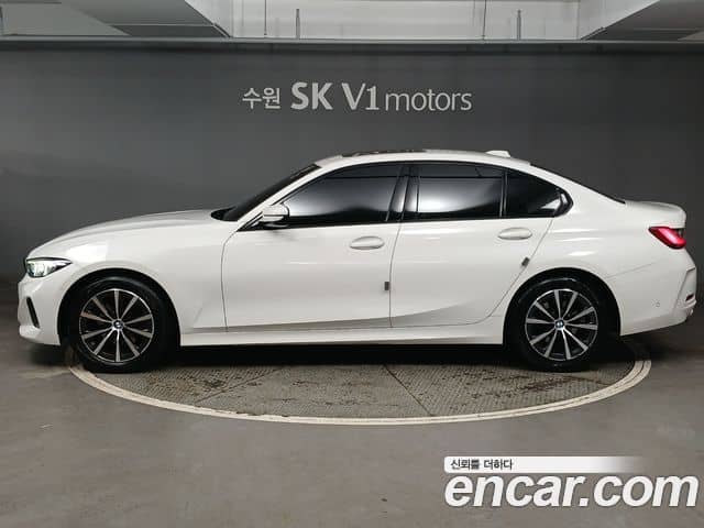 BMW 3 Series, 2023