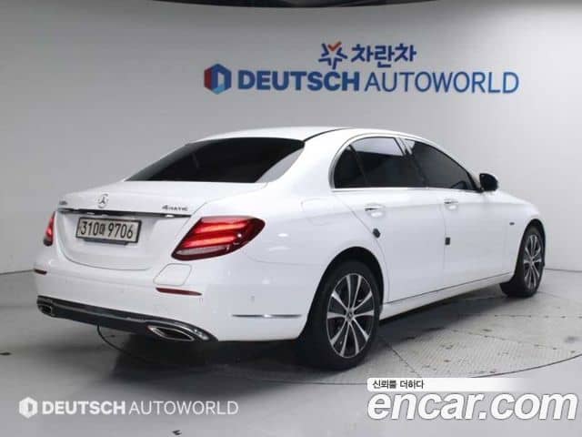 Mercedes-Benz E-Class, 2020