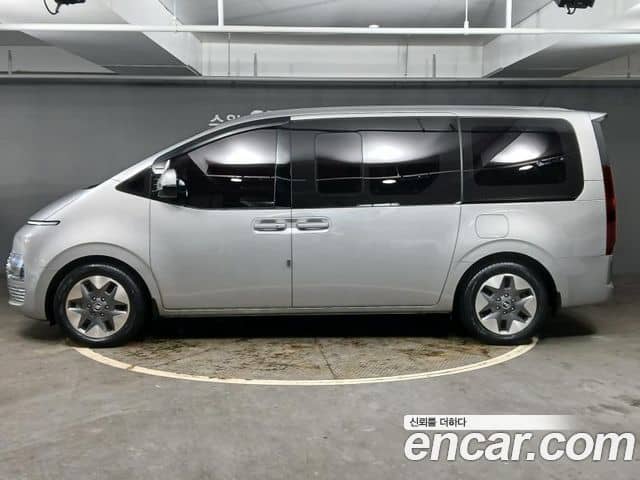 Hyundai Staria, 2021