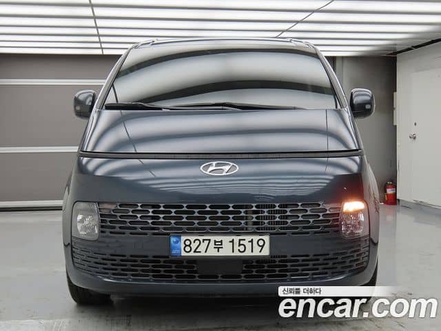 Hyundai Staria, 2023