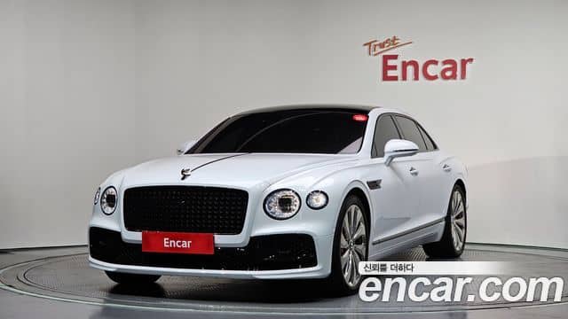 Bentley Flying Spur, 2022