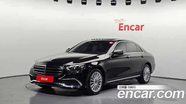Mercedes-Benz E-Class, 2022