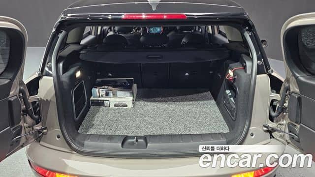 Mini Cooper Clubman, 2023