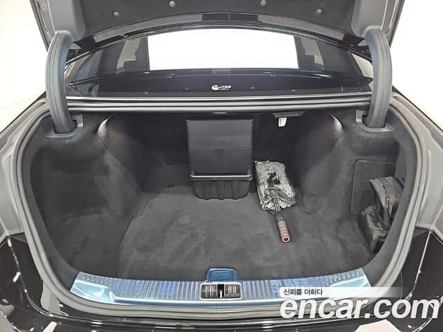 Mercedes-Benz S-Class, 2023