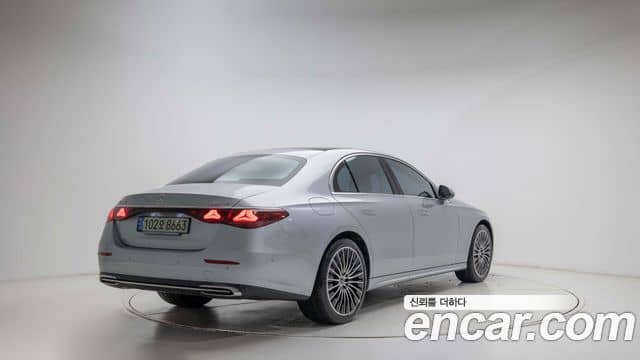 Mercedes-Benz E-Class, 2024