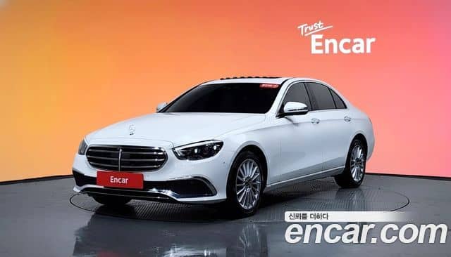 Mercedes-Benz E-Class, 2023